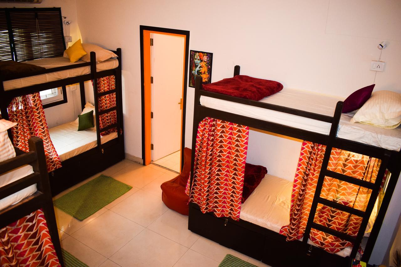ניו דלהי Roots Hostel מראה חיצוני תמונה