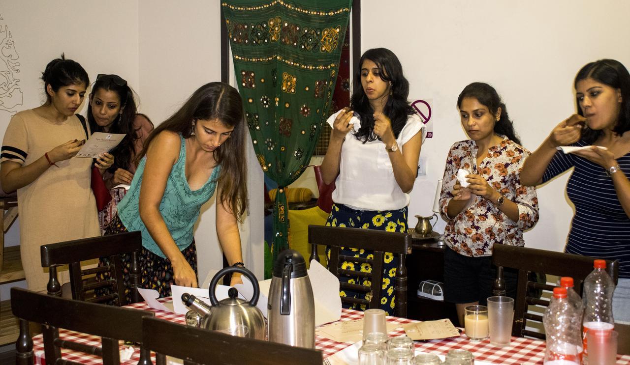ניו דלהי Roots Hostel מראה חיצוני תמונה